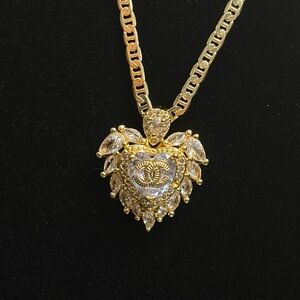 Haute Seraphim Collier featuring CHANEL